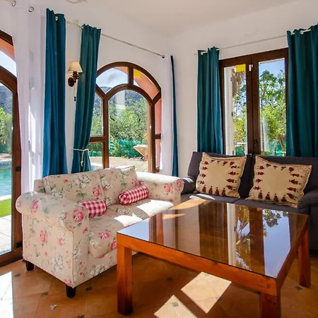 Вилла Rocio Benidorm Финестрат